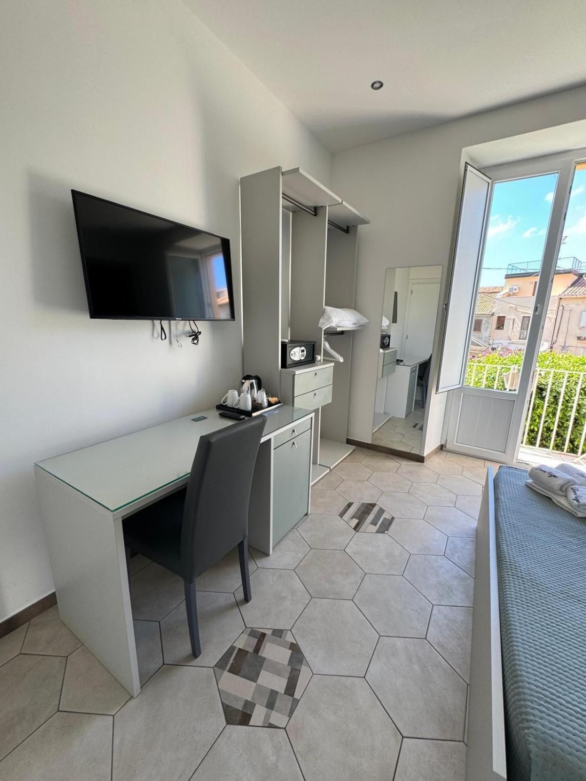Don Ugo Luxury Rooms Tropea Exterior foto